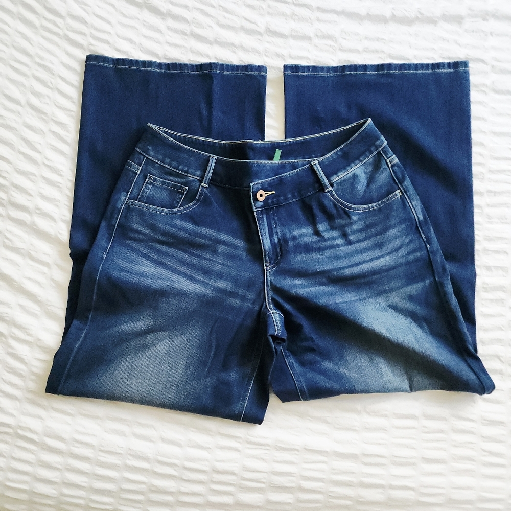 NWT HALARA Flex Asymmetric Wide Leg Jeans MEDIUM - Picture 4 of 12